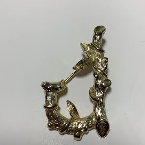 VTG Sarah Coventry Letter J Textured Gold Tone Branch Brooch Pin Signed SARAHCOV